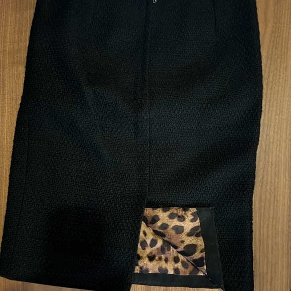 DOLCE & GABBANNA black tweed skirt with leopard lining on inside 🐆🐆🎩🐆🐆🎩🎩🎩 - Picture 1 of 11